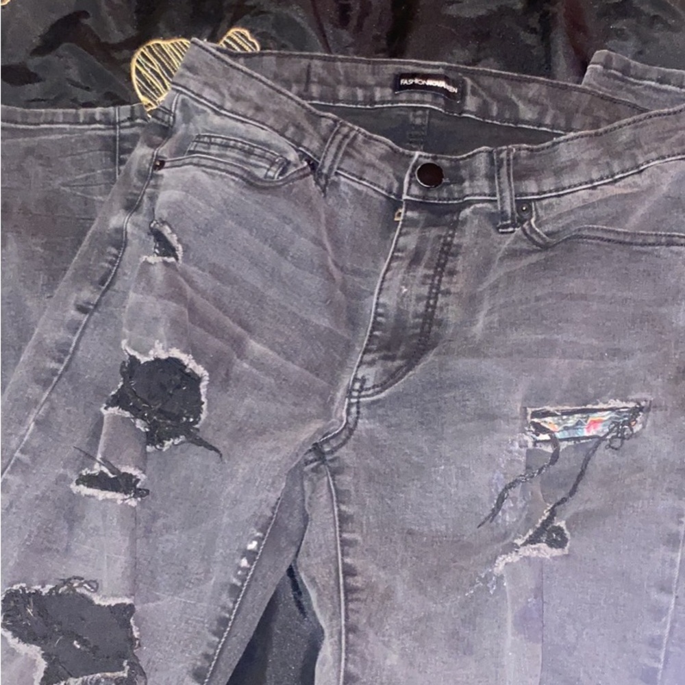 Fashion Nova Men’s Washed Black Distressed Skinny Jeans